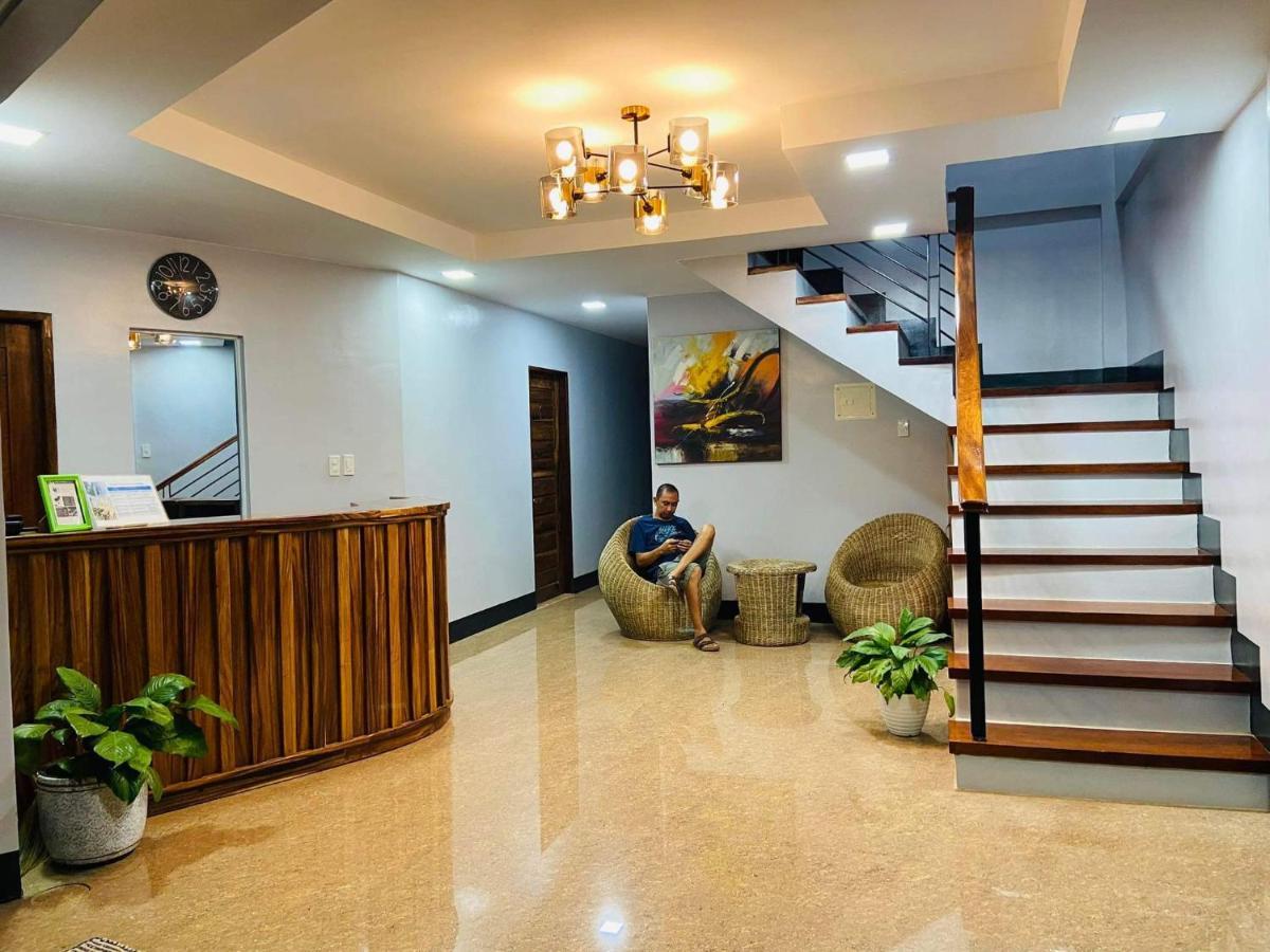 Mongki'S Pensionhouse Puerto Princesa ภายนอก รูปภาพ