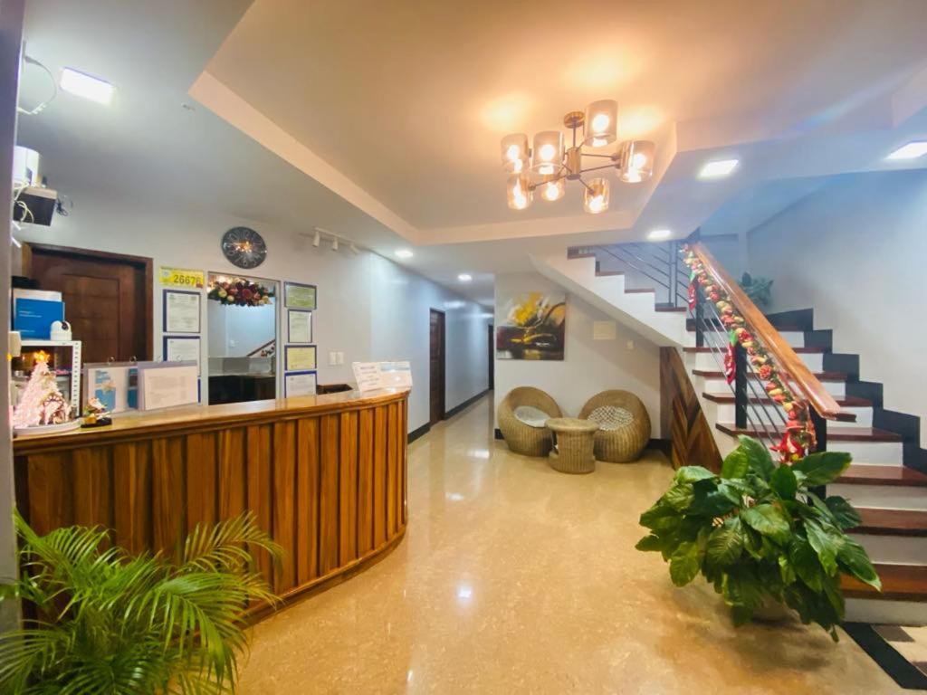Mongki'S Pensionhouse Puerto Princesa ภายนอก รูปภาพ
